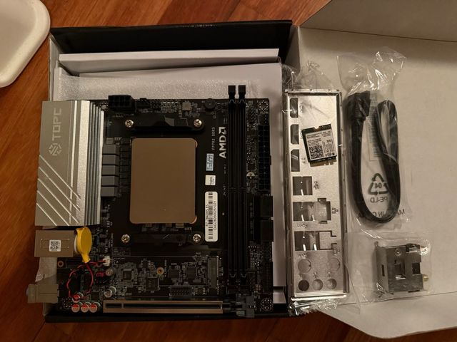 Placa Base AMD R7 7840HS ES TOPC