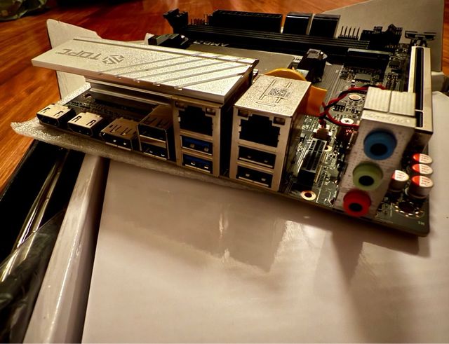 Placa Base AMD R7 7840HS ES TOPC