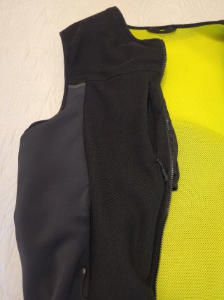 2 Chalecos Airbag Moto. Talla XL 300 € cada uno.