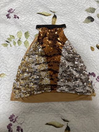 Top brillante dorado y plateado