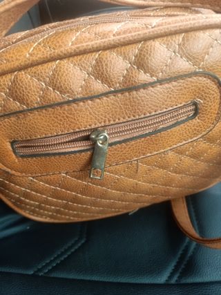 Bolso Marrón Acolchado