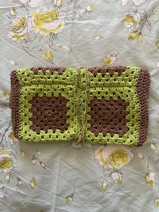 porta libro fatto ad uncinetto