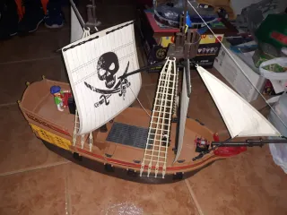 Gran surtido de pleymobil  Castillos ,isla ,barcos