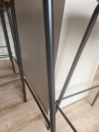 Cuatro Taburetes de Cocina tono mostaza