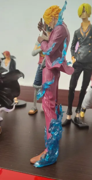 Vinsmoke Sanji - One Piece - Action Figure 24 cm