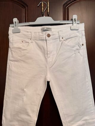 Jeans bianchi Stradivarius taglia 38