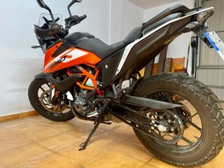 KTM Adventure 390