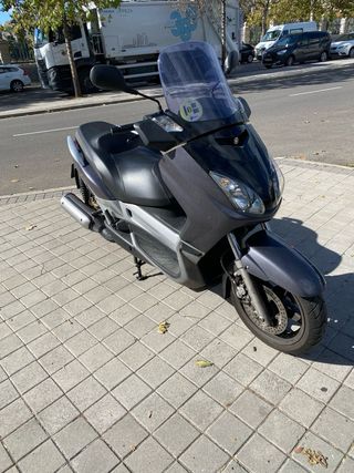 Yamaha Xmax 250 Scooter