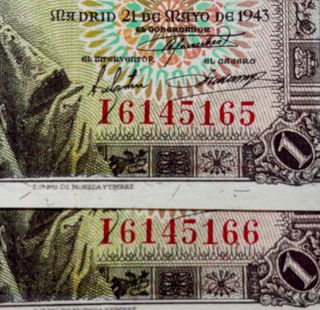 PAREJA CORRELATIVA 1 Peseta 1943 SC