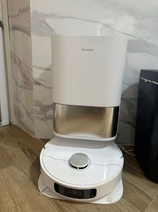 Robot Aspirador y friega suelos  Dreame