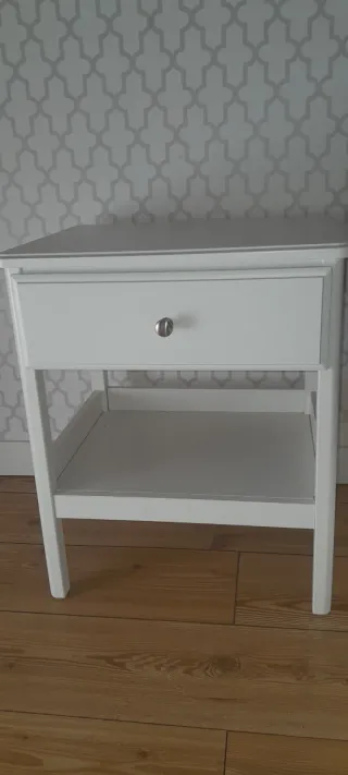 Mesita de noche Ikea blanca
