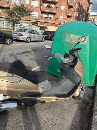 Suzuki Burgman 250