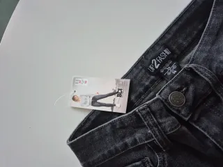 Pantalón vaquero negro skinny
