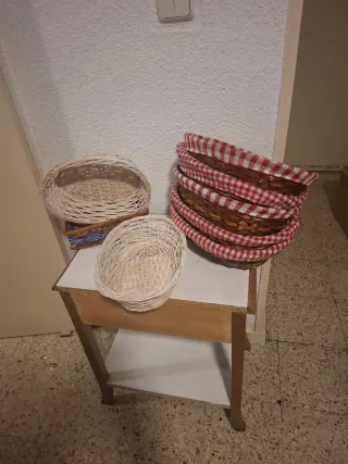 Juego de cestas de mimbre y tela