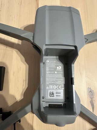 Dron DJI Mavic Air 2 Fly More Combo