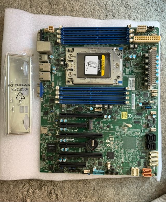 SuperMicro H11SSL Placa Base AMD EPYC