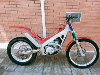 Montesa cota 315 R 2002