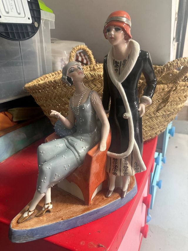 Figura in porcellana Art Deco inglese