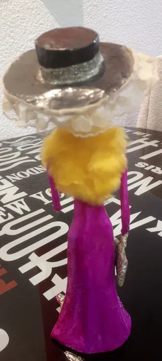 Figura Catrina Elegante Artesanal