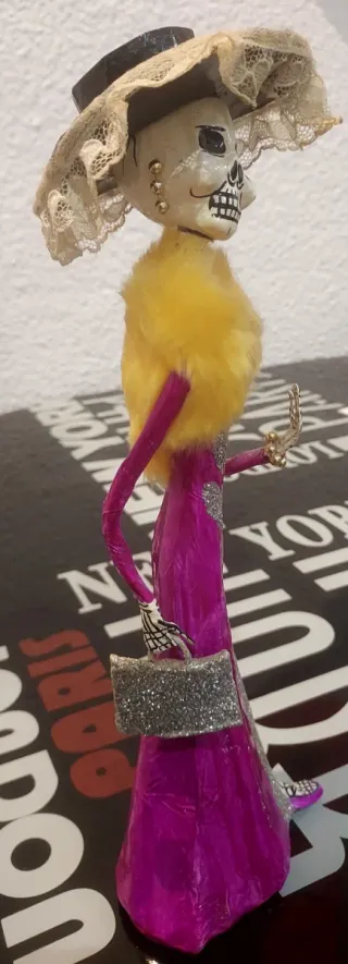 Figura Catrina Elegante Artesanal