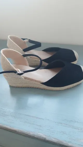 Zapatos Virgili Beige y Negro