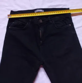 Pantaloni neri Bershka EUR 38