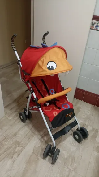 Silla de paseo, ligera, fantasía, unisex. Nueva