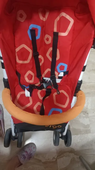 Silla de paseo, ligera, fantasía, unisex. Nueva