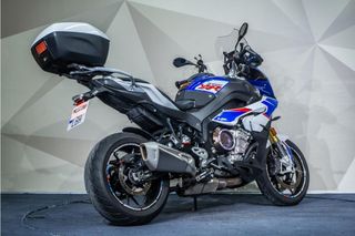 BMW S 1000 XR ESTILO HP * TAPA DE EMBRAGUE * IMPECABLE * TOPCASE