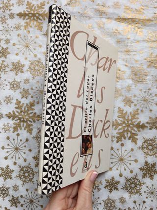 El Grillo Del Hogar de Charles Dickens