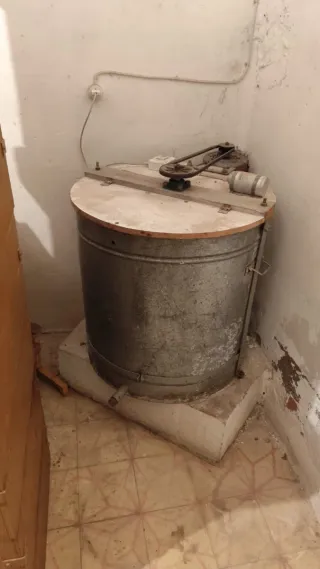 Colmenas y extractor de miel Precio a convenir