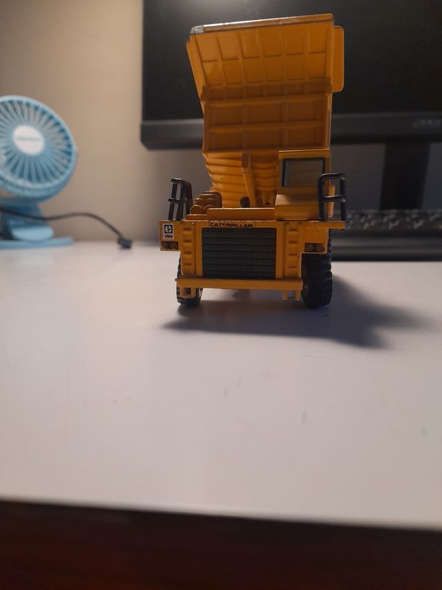 Camión Minero miniatura Caterpillar Joal 173B
