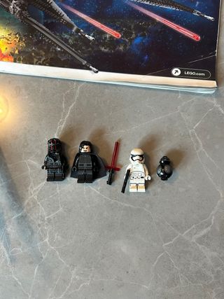 LEGO Star Wars 75179 Kylo Ren TIE Fighter