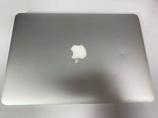 MacBook Air 13” 2015 i5 / 8GB / 128GB