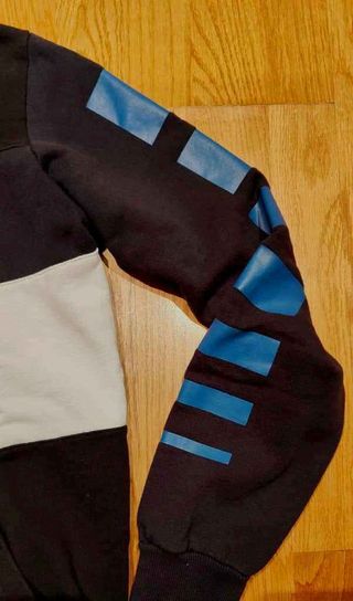 Exclusiva sudadera EDWA (talla L) Made in Italy 