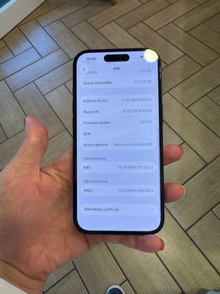 iPhone 15 256GB Nero
