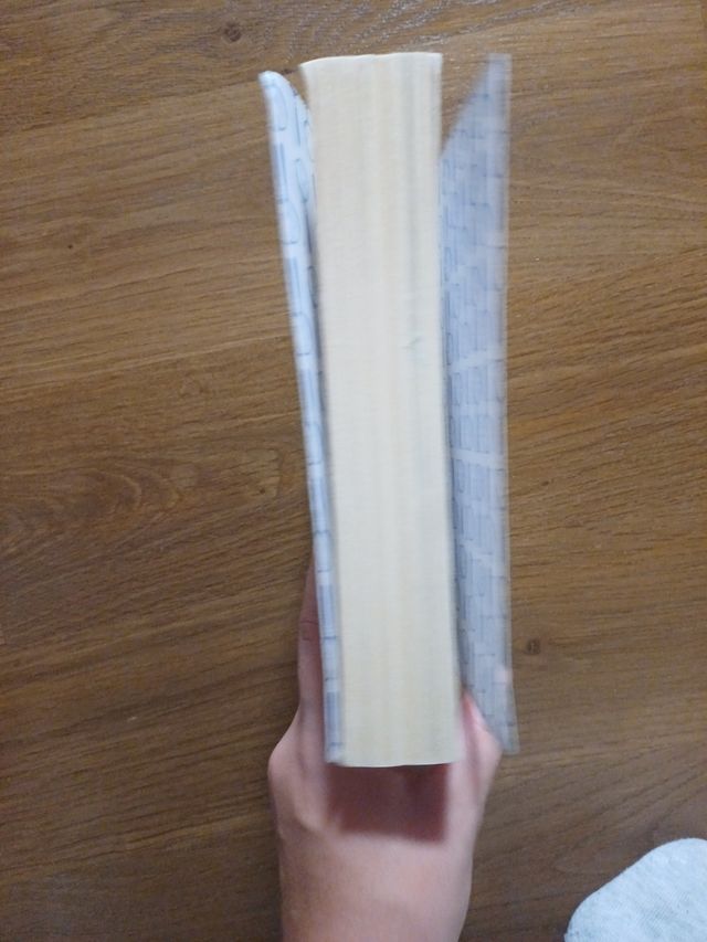 Un tuffo nel mistero: Il lago del tempo fermo-L...