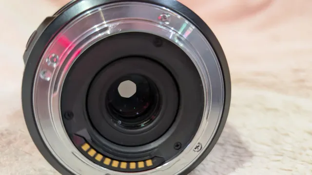 Olympus Zuiko Digital 18-180mm f/3.5-6.3