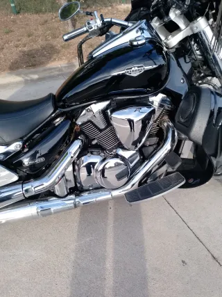 Suzuki Intruder C1800 R