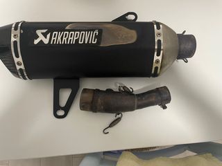 Tubo de escape Akrapovic. Yamaha 300, 300 tricity