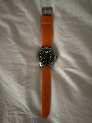 Reloj Nautica Naranja
esfera azul marino 