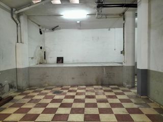 Local comercial en venta en Carcaixent
