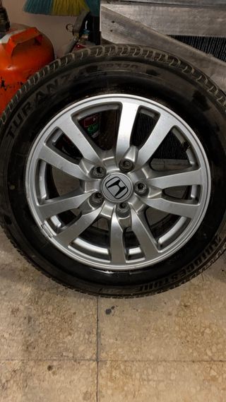 Llantas honda 2009 con Gomas