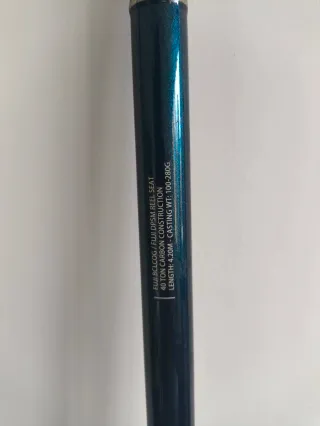 Caña Akami Triumph Surfcasting 40TON