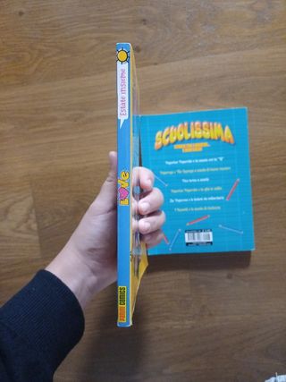 "Love estate insieme" e "Scuolissima" panini comic