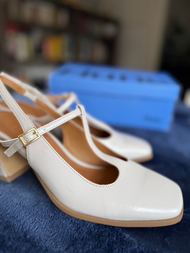 Zapatos de piel Hune T-Strap Beige