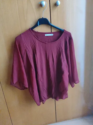 Blusa roja manga murciélago talla única