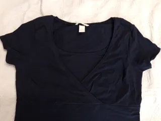 Camiseta premamá cruzada azul