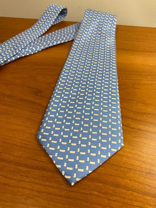 Corbata Chillida Leku Azul y Blanco de seda