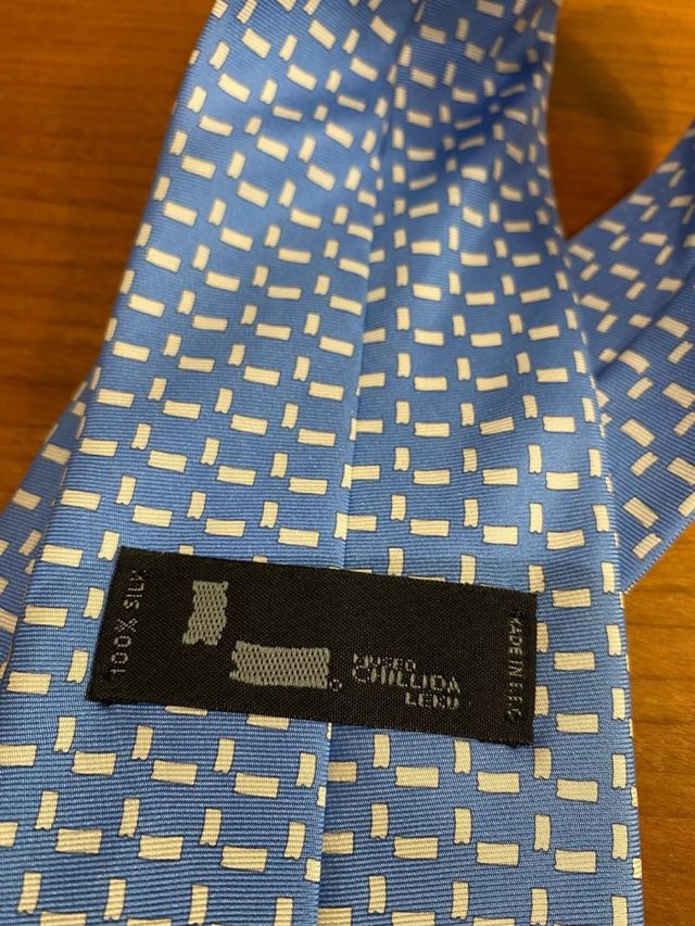 Corbata Chillida Leku Azul y Blanco de seda